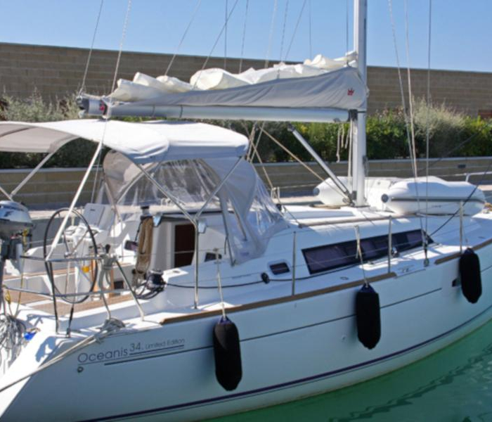 Rebecca | Oceanis 34 photo 8