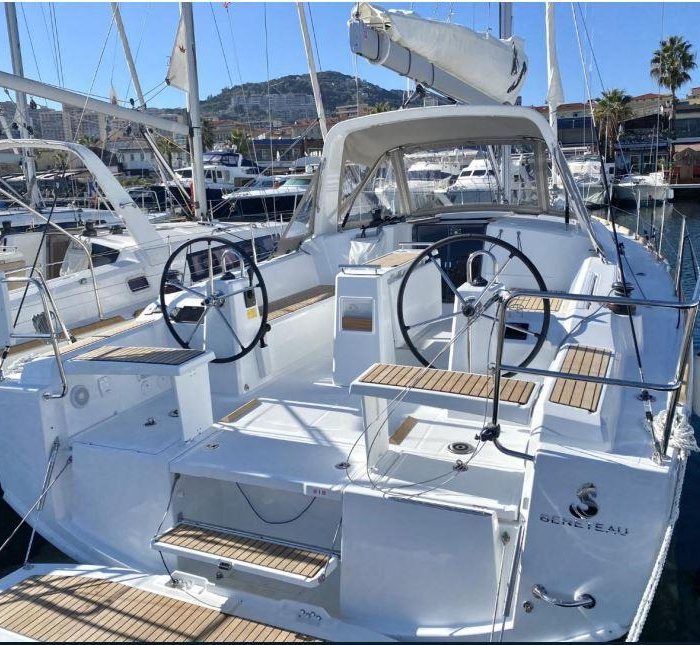 Maximus | Oceanis 38.1 photo 6