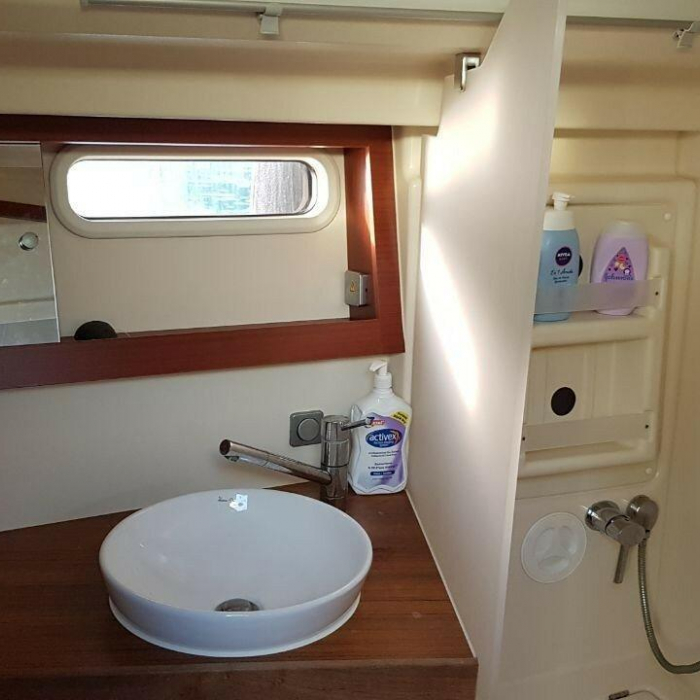 Beau Gosse | Hanse 415 photo 25