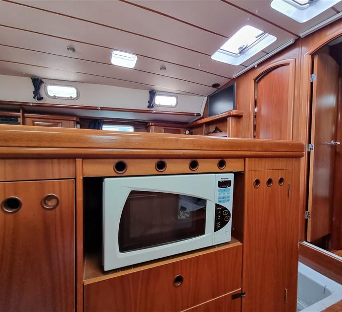 White Lady | Beneteau 50 photo 4