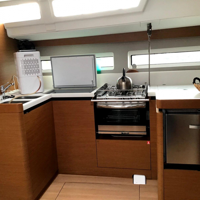 Helia | Sun Odyssey 490 photo 7