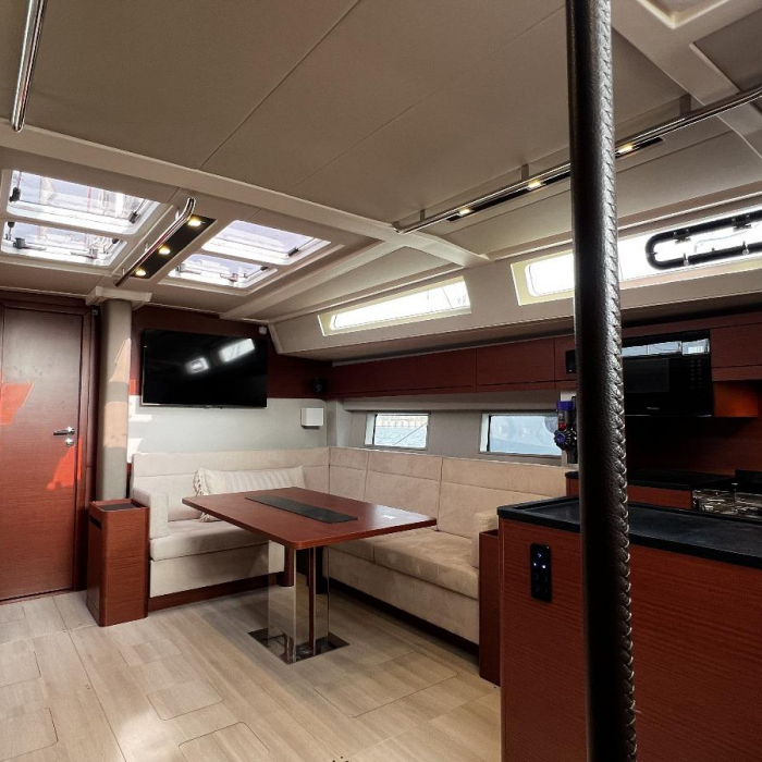 MiR | Hanse 548 photo 33