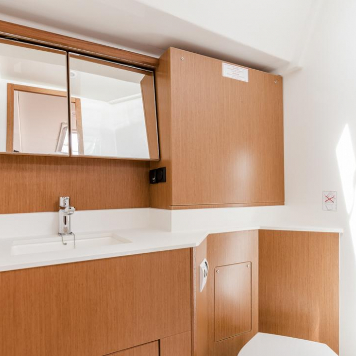 Midas | Bavaria C45 photo 23