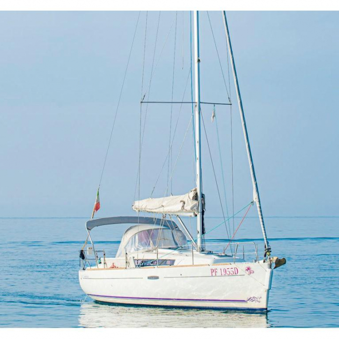 Rebecca | Oceanis 34 photo 2