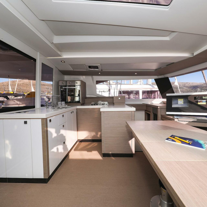Macho | Fountaine Pajot Astrea 42 Quatuor photo 45