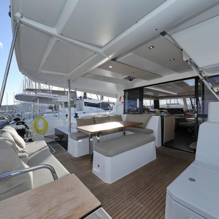 Ocean Runner | Fountaine Pajot Astrea 42 photo 17