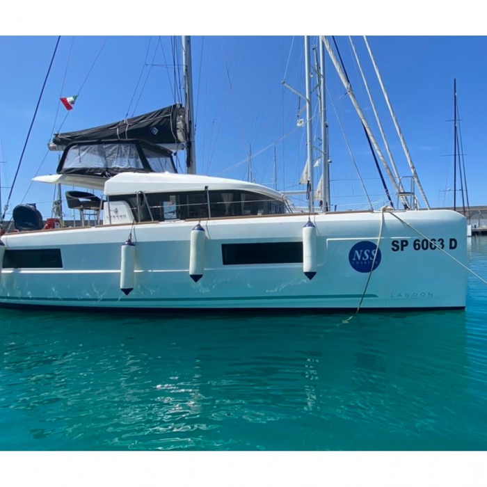 Orso di Mare | Lagoon 40 photo 2