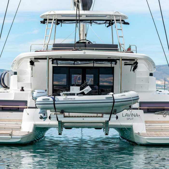 Lavina | Lagoon 51 photo 6