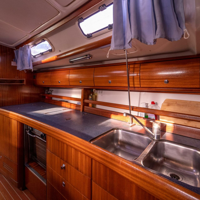 Danai (with Bowthruster ,Solar Panels, New Sails) | Bavaria 44 photo 11