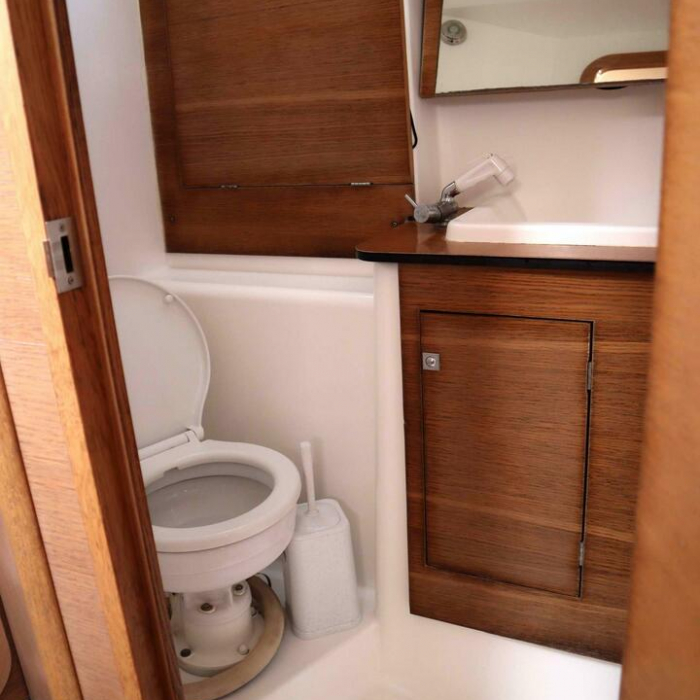  | Dufour 382 photo 2