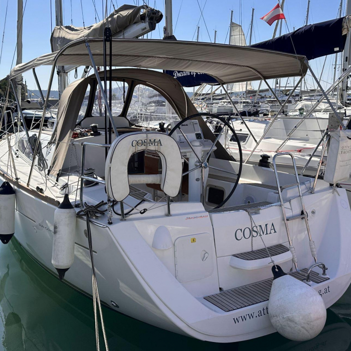 Cosma | Sun Odyssey 33i photo 3
