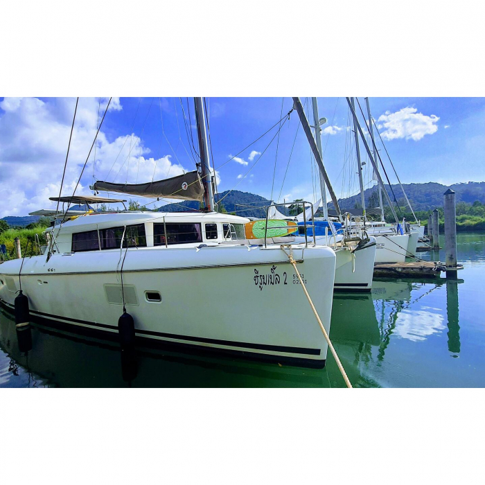 Chirouble | Lagoon 421 photo 1