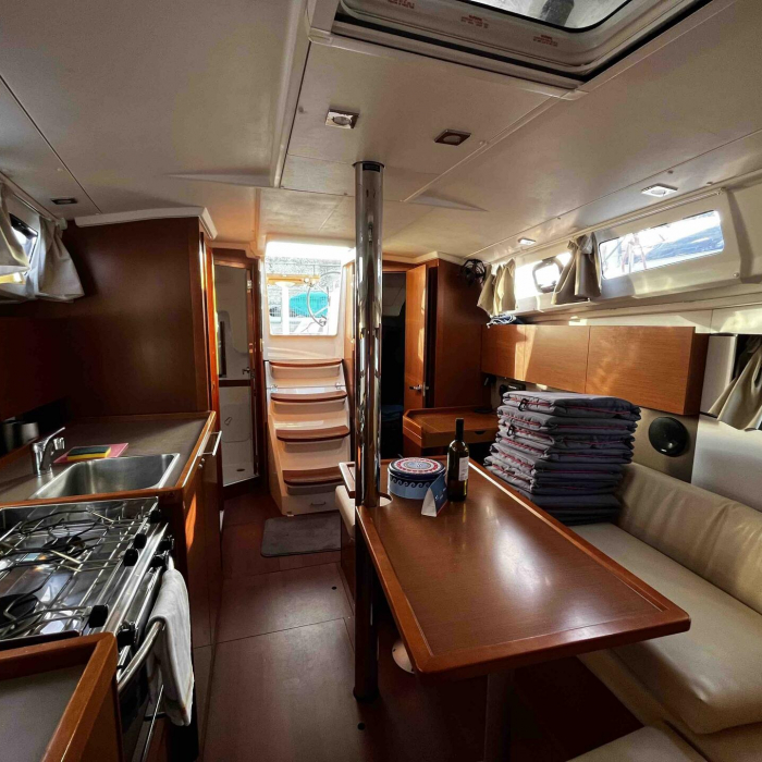 Albarosa | Oceanis 350 photo 5