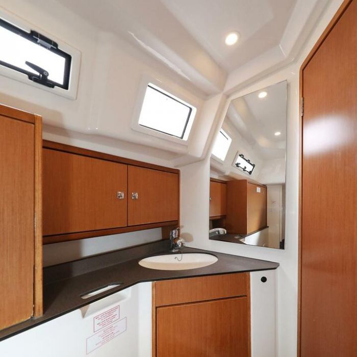 Homeoffice | Bavaria Cruiser 33 photo 11