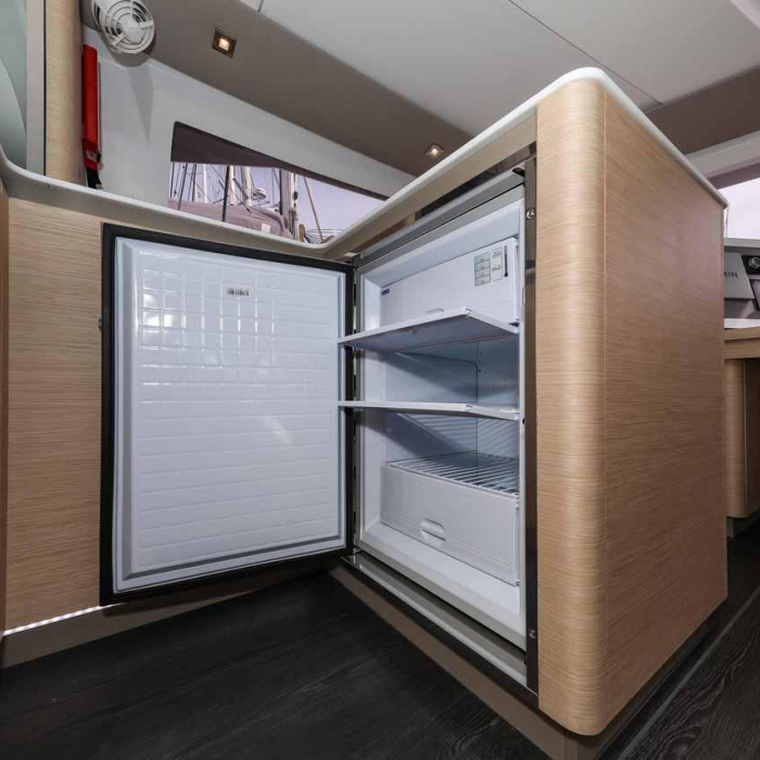 Alchiba | Fountaine Pajot Astrea 42 photo 13