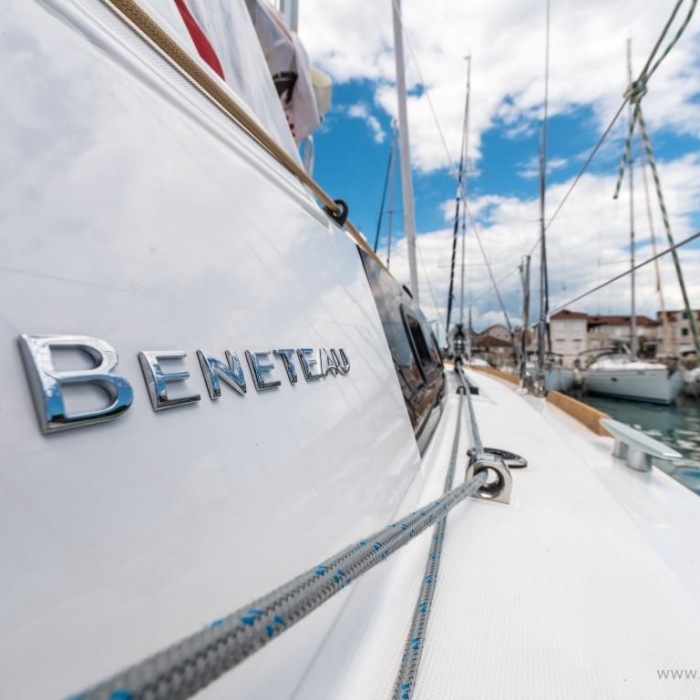 Bela | Oceanis 35.1 photo 3