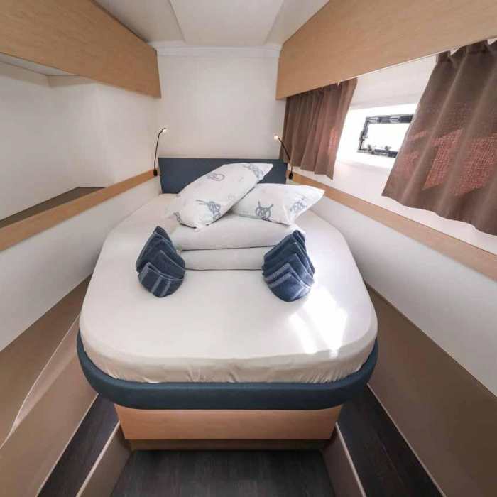 Alchiba | Fountaine Pajot Astrea 42 photo 6