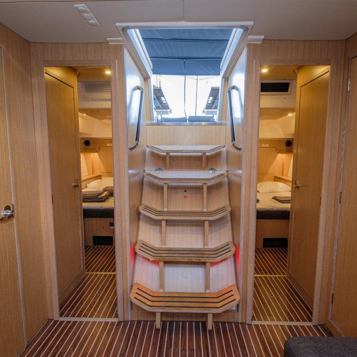 Ghost | Bavaria C57 photo 15