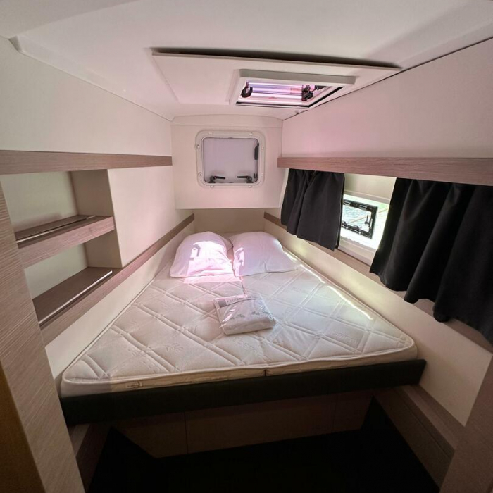 Isla | Fountaine Pajot Isla 40 photo 53