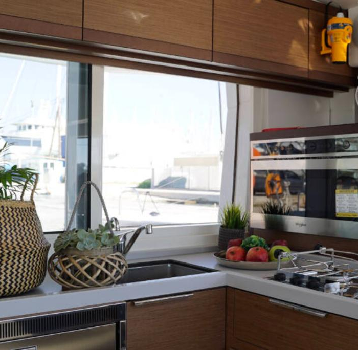 Chios | Lagoon 40 photo 17