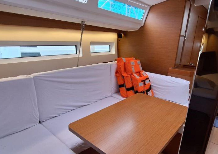 Soyka | Sun Odyssey 440 photo 4