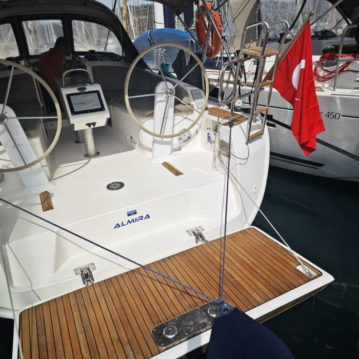Almira | Bavaria Cruiser 37 photo 3