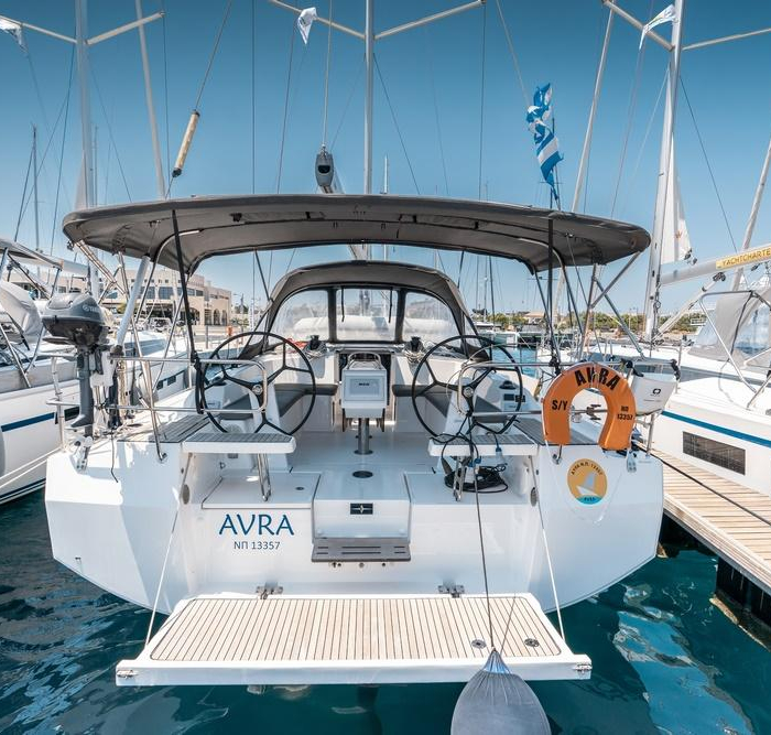 Avra | Bavaria C42 photo 8