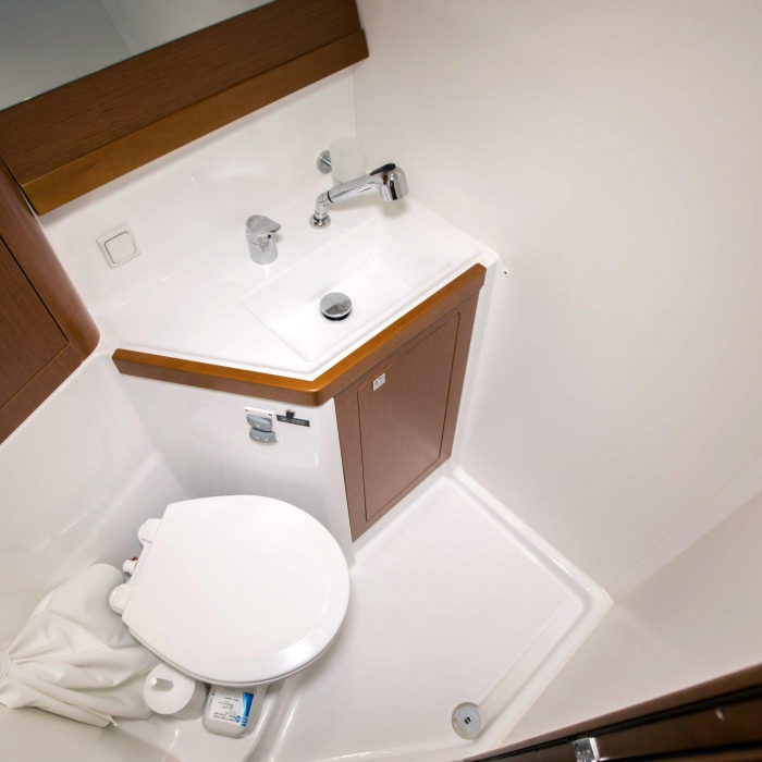 Blues | Oceanis 48 photo 12