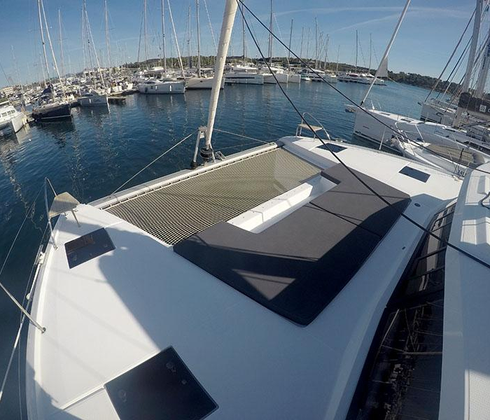 Imagine | Fountaine Pajot Astrea 42 photo 5