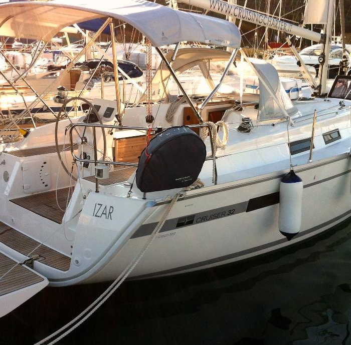 Izar | Bavaria Cruiser 32 photo 1