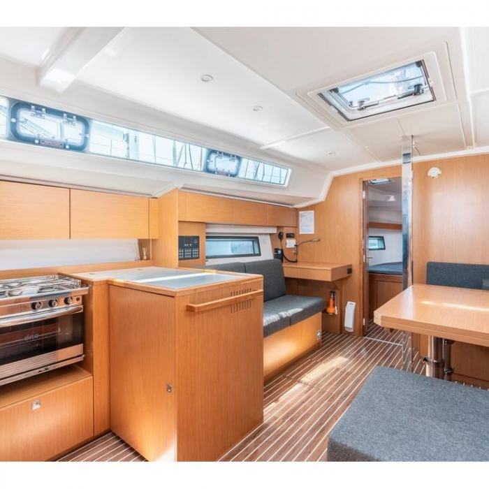Harmonia | Bavaria C42 photo 23