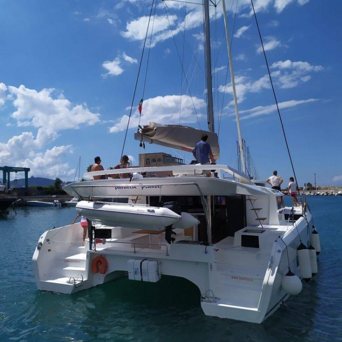 Paradise Planet | Dufour 48 Catamaran photo 3