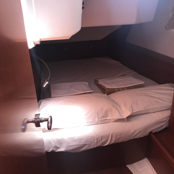 Alnair | Oceanis 45 photo 9