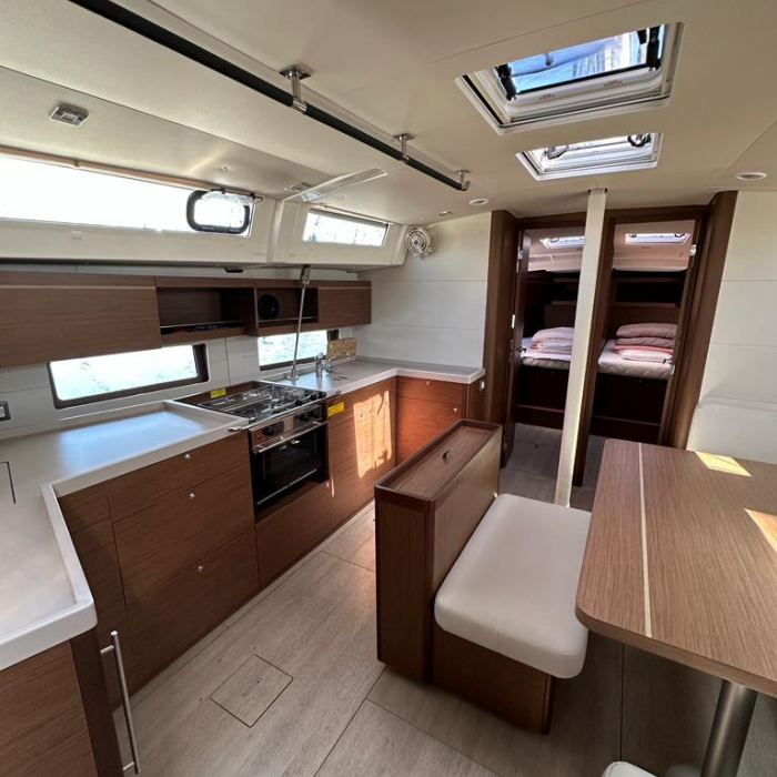 Class | Oceanis 46.1 photo 16