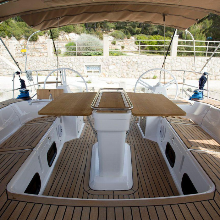 Vuschi | Elan 50 Impression photo 14