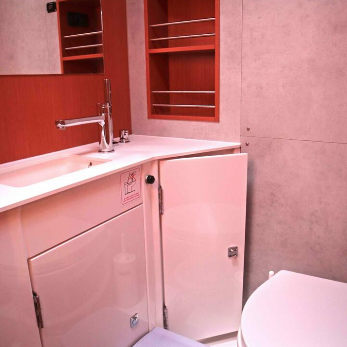 Prestige | Bavaria C42 photo 32
