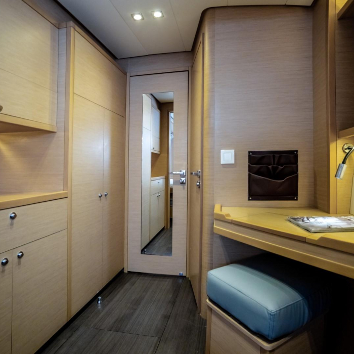 White Pearl | Lagoon 52 photo 18