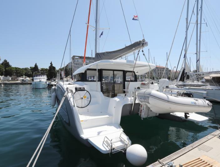 Gold Kiss | Excess 11 photo 18