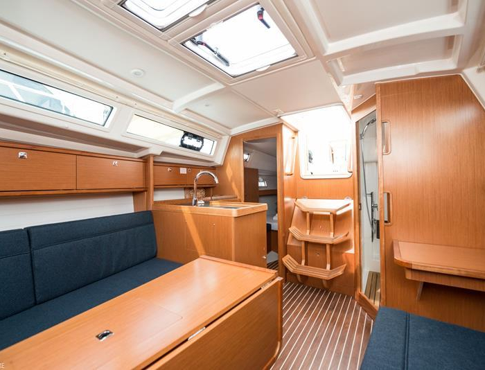 Lia | Bavaria Cruiser 34 photo 26