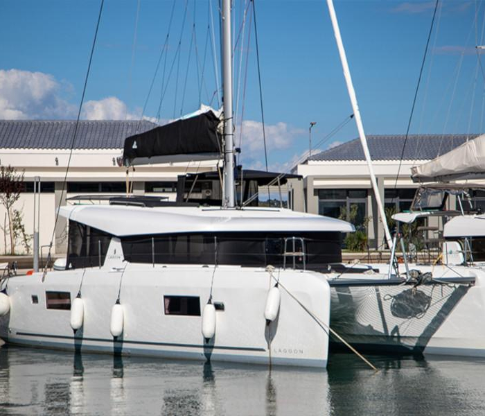 Dioni | Lagoon 42 photo 21