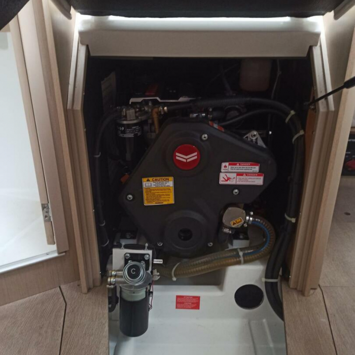 Tamara | Oceanis 38.1.2 photo 21