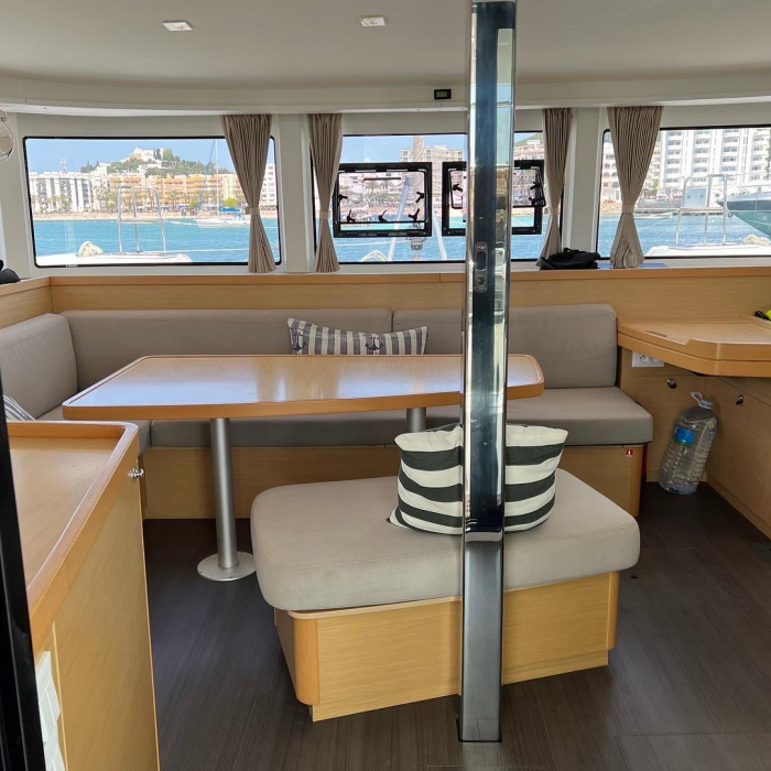 Genista II | Lagoon 42 photo 6