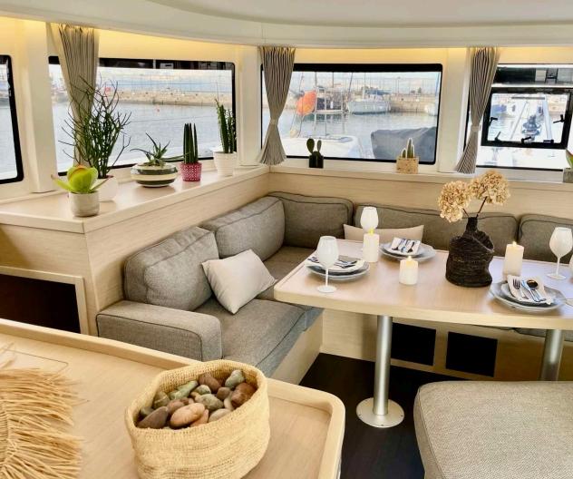 Karla | Lagoon 42 photo 9