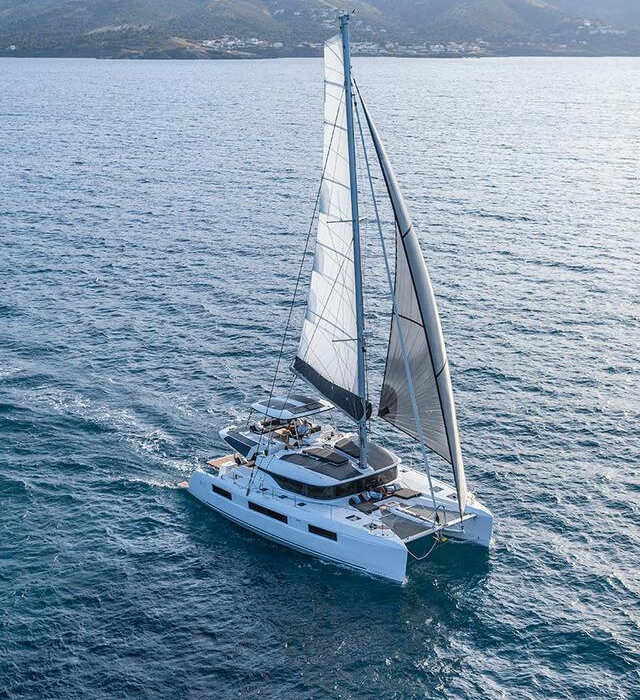 Athena Blu | Lagoon 51 photo 5