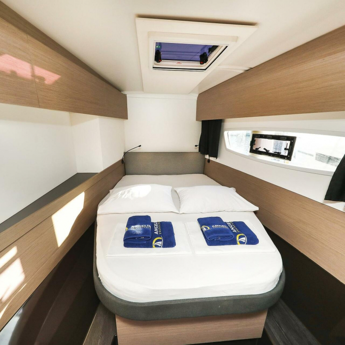 Macho | Fountaine Pajot Astrea 42 Quatuor photo 4