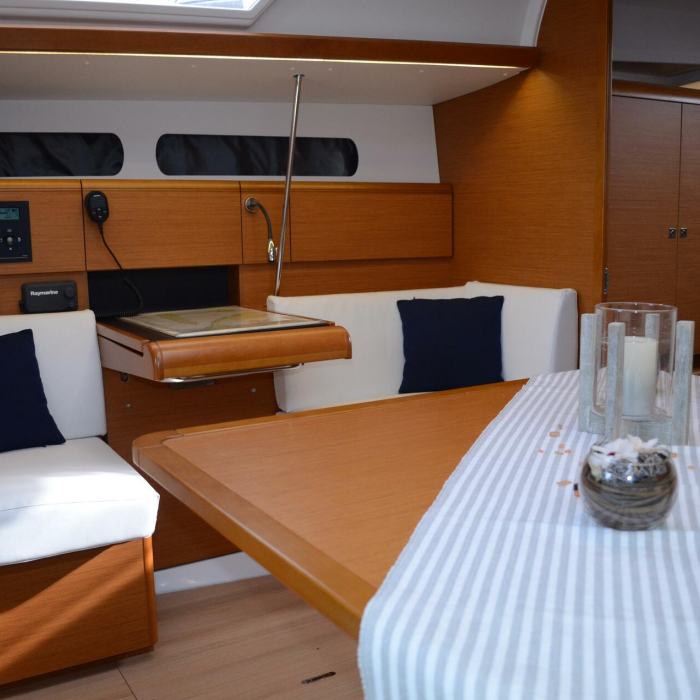 Luka Ploče | Sun Odyssey 419 photo 5