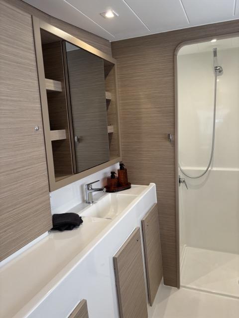 BONA NOVA | Lagoon 420 photo 6