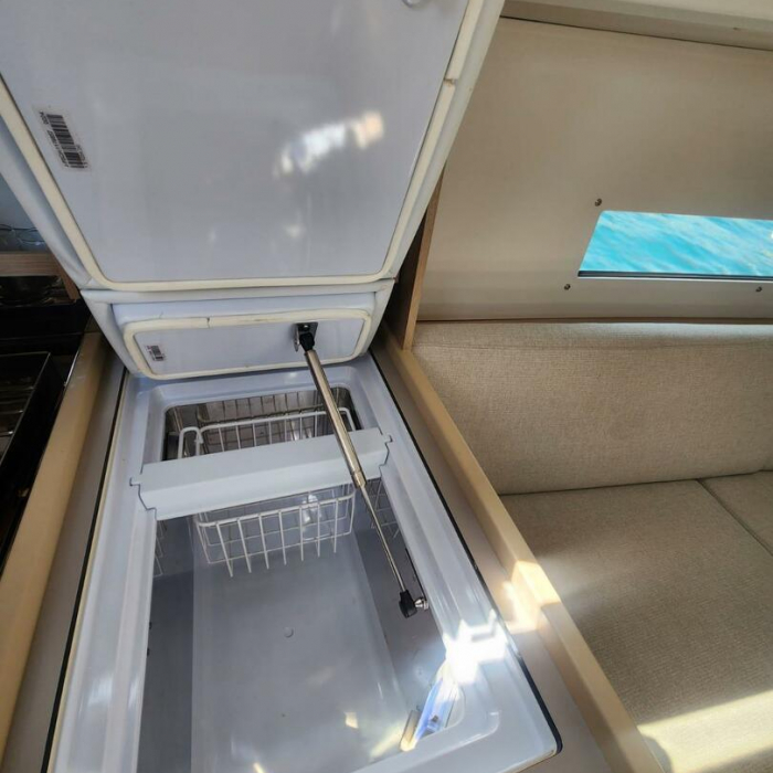 Lima | Oceanis 30.1 photo 12