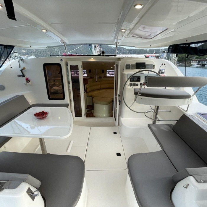 Emocean | Leopard 4300 photo 11