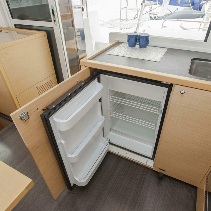 U2 | Lagoon 39 photo 17